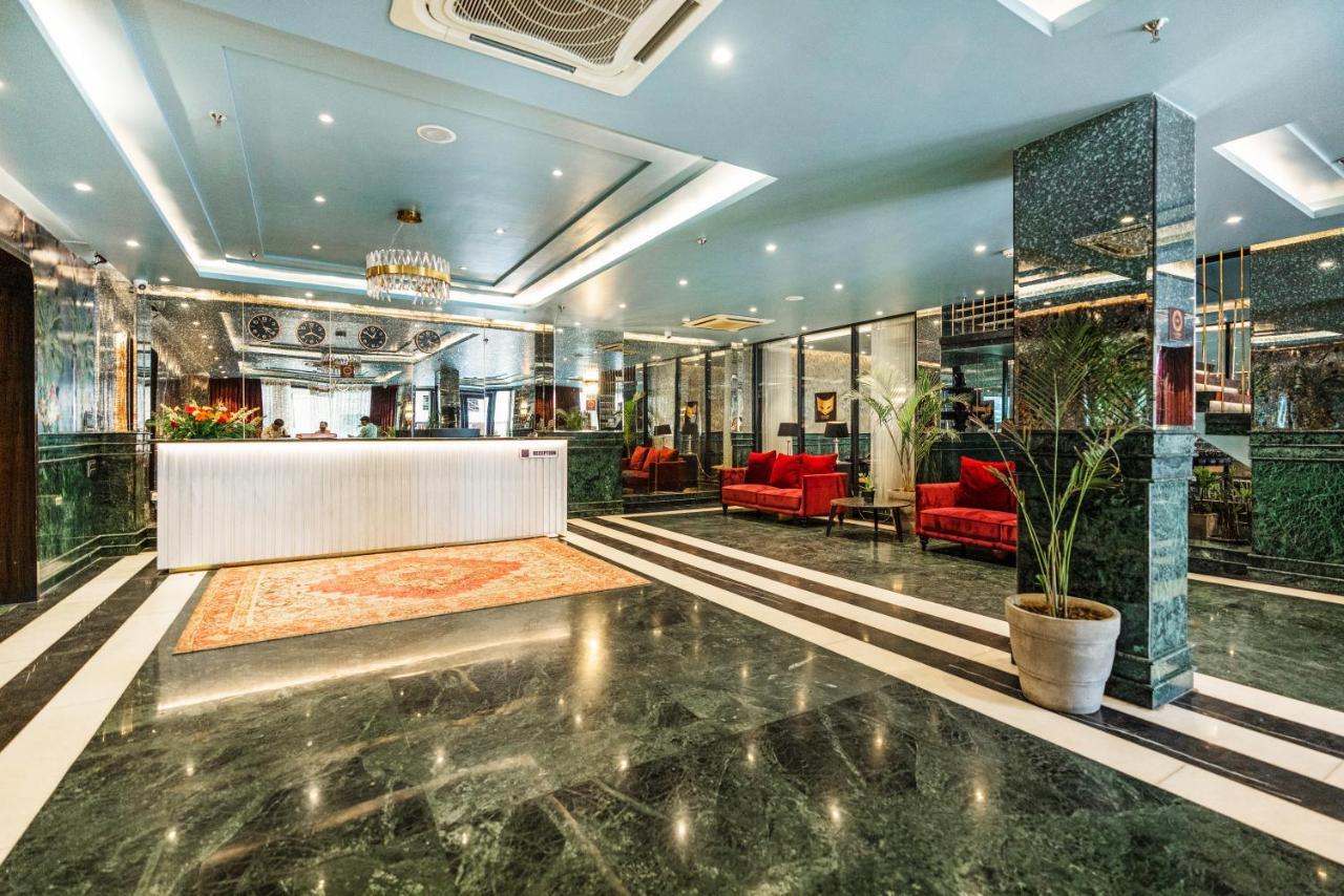 Foxoso Hotel, Delhi Airport ニューデリー エクステリア 写真