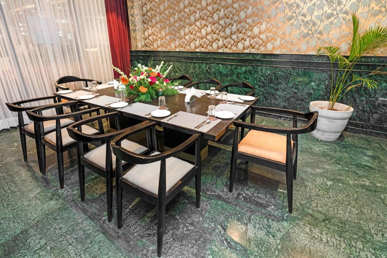 Foxoso Hotel, Delhi Airport ニューデリー エクステリア 写真