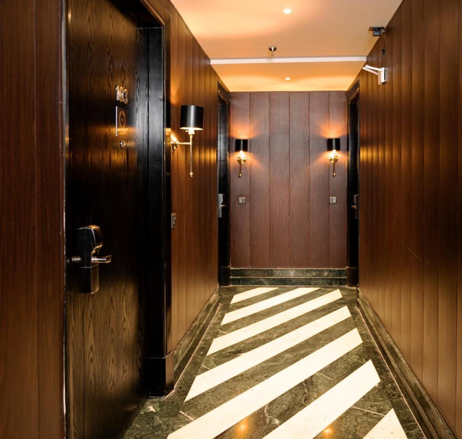 Foxoso Hotel, Delhi Airport ニューデリー エクステリア 写真
